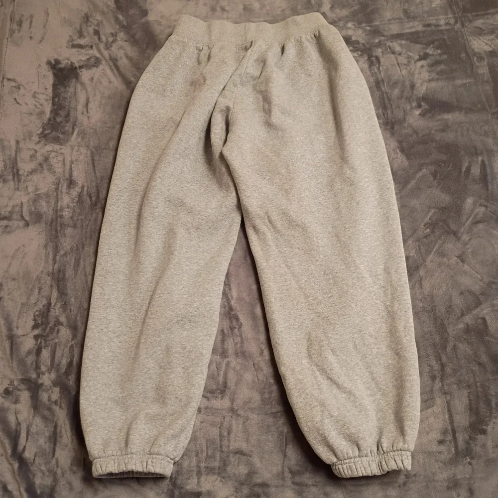 Nike Joggers Womens Medium Gray Fleece Sweatpants Swoosh Relaxed Fit Sportswear